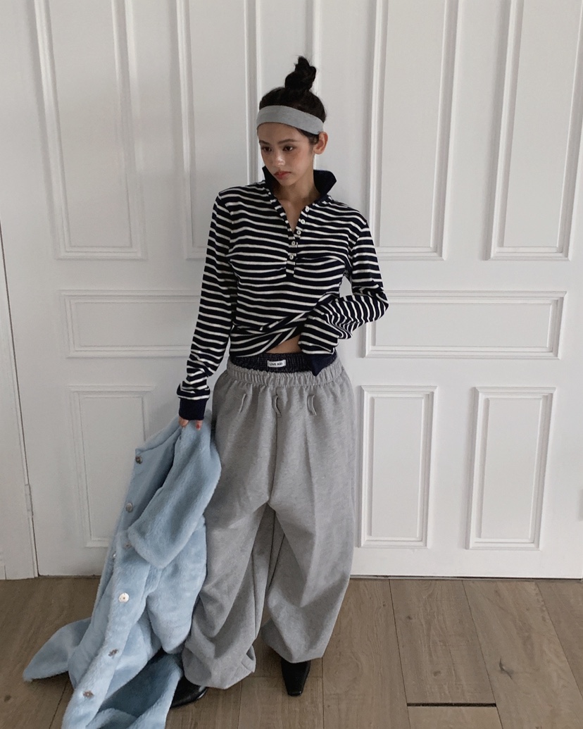 LIVE AID-P韓國代購㊣女士新品25秋冬熱賣人氣推薦長袖T恤LIVE AID-P長袖T恤