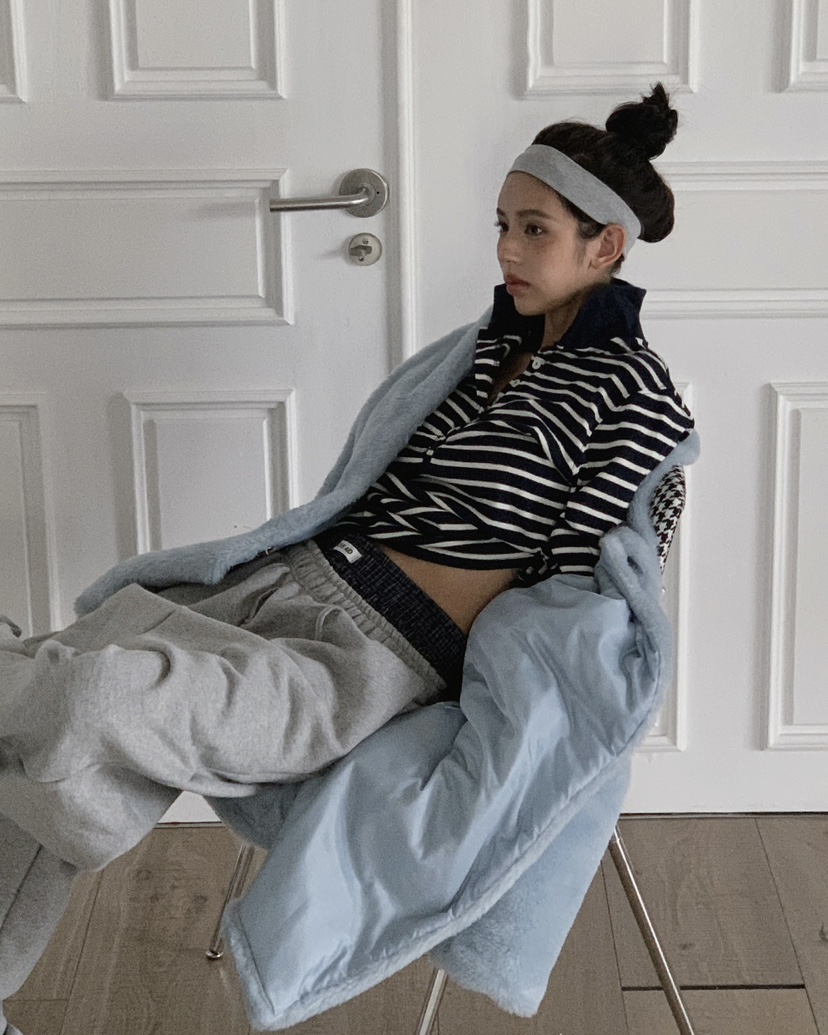 LIVE AID-P韓國代購㊣女士新品25秋冬熱賣人氣推薦長袖T恤LIVE AID-P長袖T恤