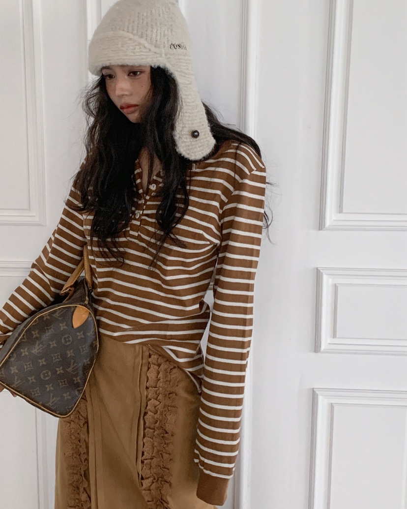 LIVE AID-P韓國代購㊣女士新品25秋冬熱賣人氣推薦長袖T恤LIVE AID-P長袖T恤