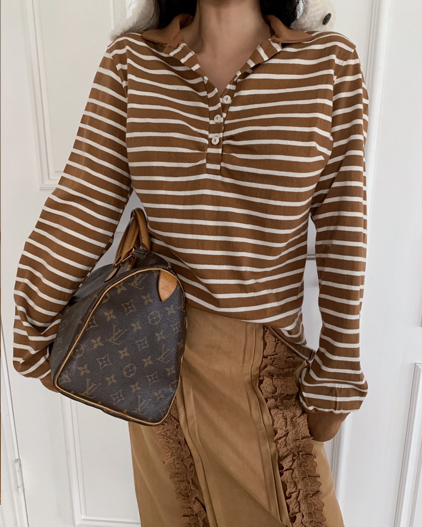 LIVE AID-P韓國代購㊣女士新品25秋冬熱賣人氣推薦長袖T恤LIVE AID-P長袖T恤