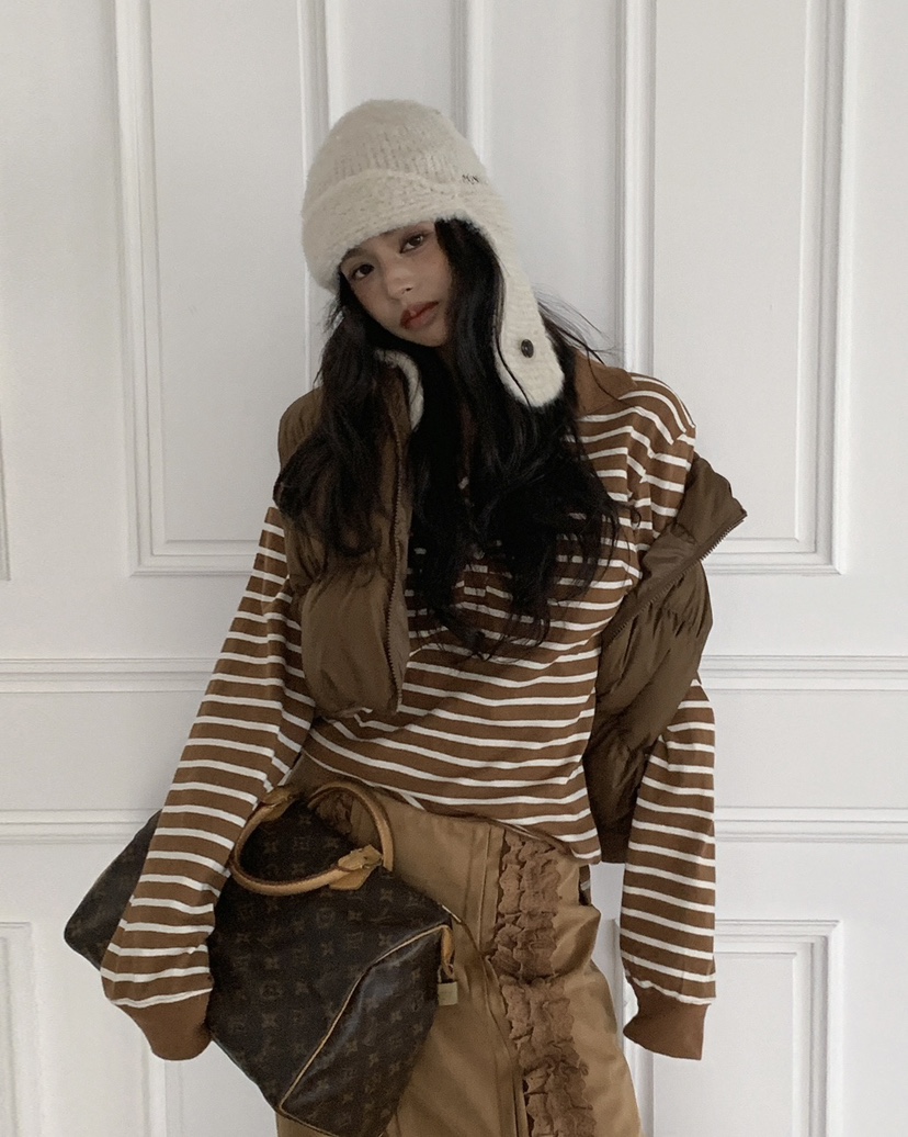 LIVE AID-P韓國代購㊣女士新品25秋冬熱賣人氣推薦長袖T恤LIVE AID-P長袖T恤