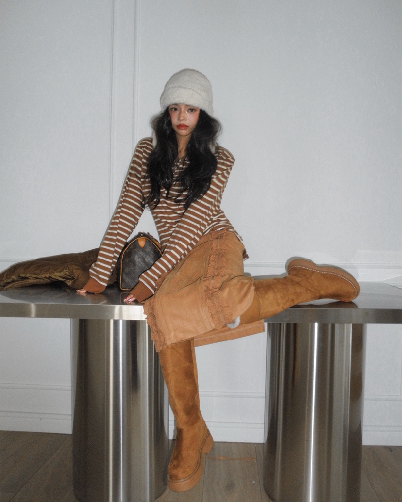 LIVE AID-P韓國代購㊣女士新品25秋冬熱賣人氣推薦長袖T恤LIVE AID-P長袖T恤