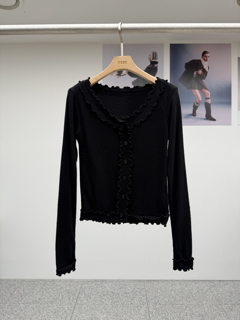 MADE-P韓國代購㊣女裝新款25秋冬人氣熱賣推薦職業長袖T恤MADE-P長袖T恤圖色3