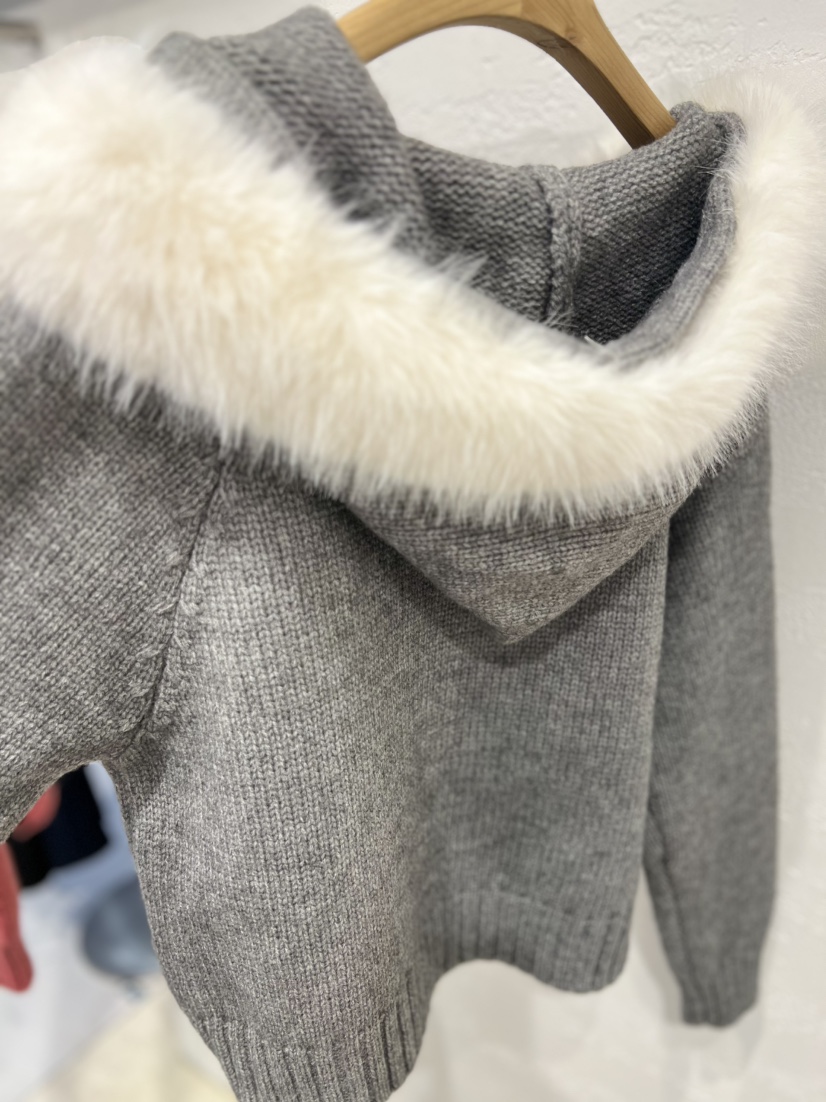 OLA韓國直郵㊣女裝新品休閑人氣時尚推薦熱賣針織衫連帽衫貂絨mellor/OLA針織衫