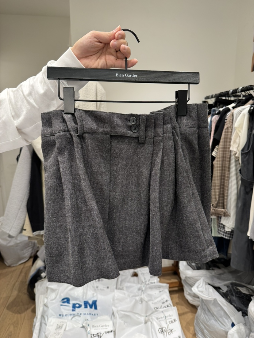 BIEN GARDER韓國代購㊣女士新品熱賣推薦職業短裙羊毛褶皺BIEN GARDER短裙圖色1