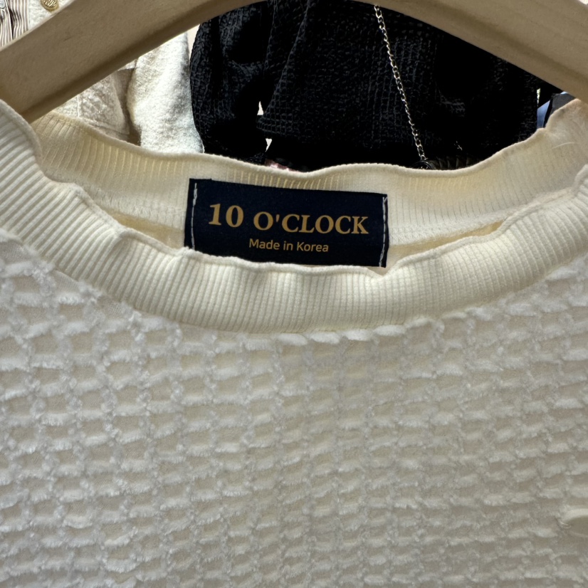 BUTTU東大門㊣實拍女士新款推薦休閑時尚人氣衛衣不含包天鵝絨10 O CLOCK/Buttu衛衣