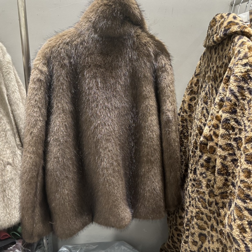 THE SECOND GROW韓國代購㊣女士新款時尚人氣短款大衣皮草THE SECOND GROW短款大衣