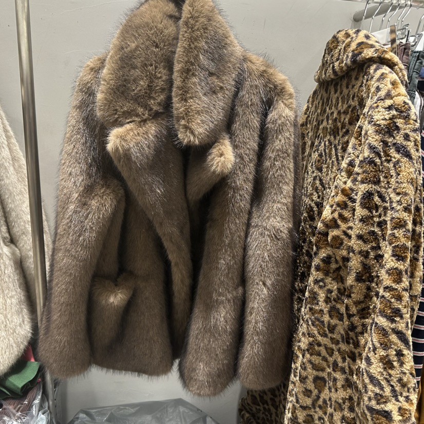 THE SECOND GROW韓國代購㊣女士新款時尚人氣短款大衣皮草THE SECOND GROW短款大衣圖色1