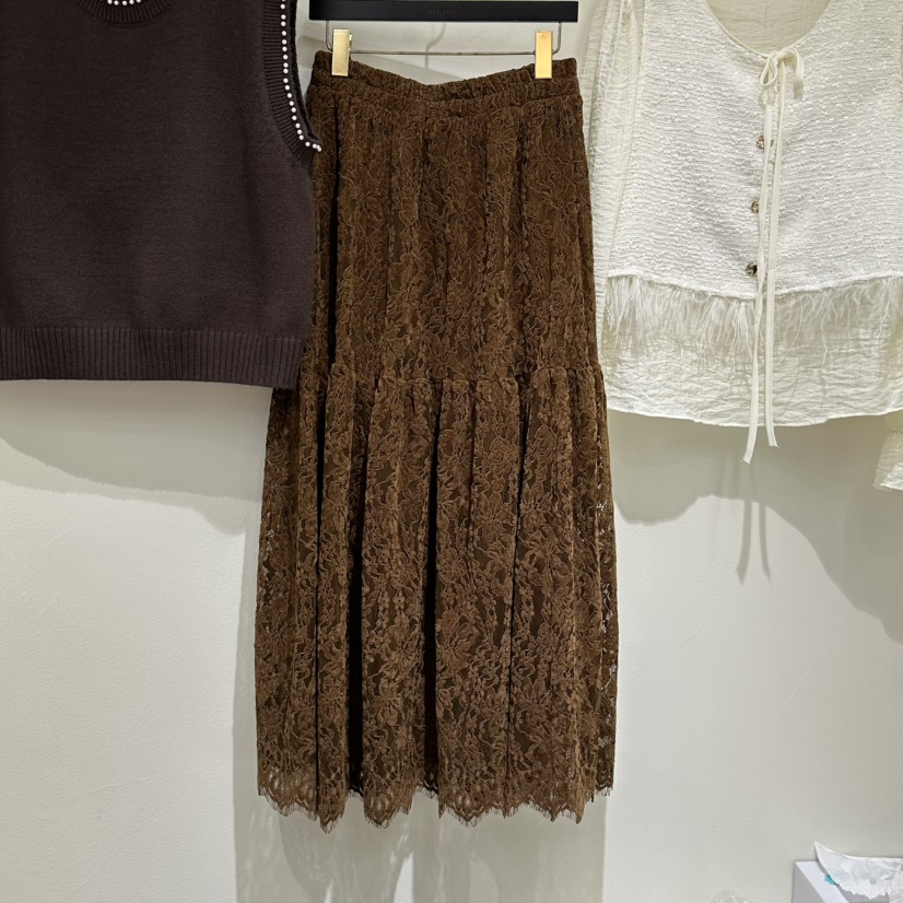 BIKINI韓國代購㊣女裝新款25秋冬時尚推薦熱賣職業長裙蕾絲花BIKINI長裙圖色1