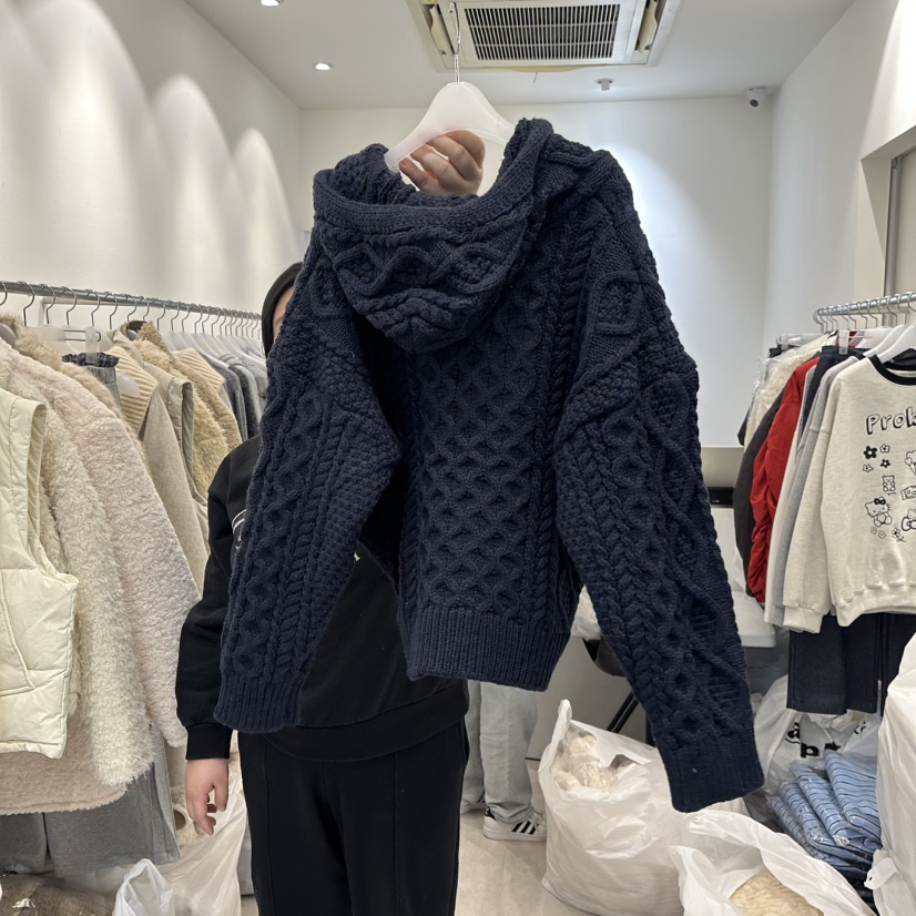 BAHATI韓國代購㊣女士新款推薦時尚人氣25秋冬針織衫麻花針織BAHATI針織衫