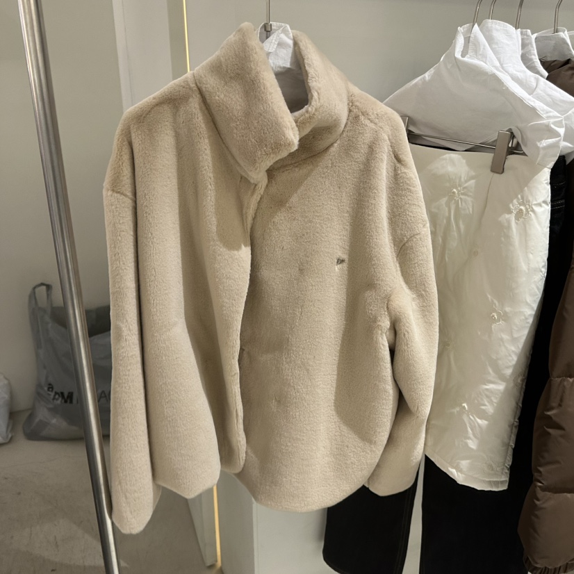 LOVE YOU SO MUCH/MORE THAN YESTERDAY韓國直郵㊣女士新款職業短款大衣毛皮LYSM/MORE THAN YESTERDAY短款大衣圖色1