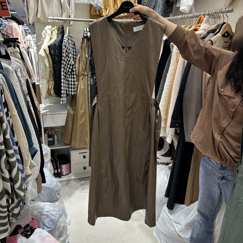 BIKINI東大門㊣實拍女士新品推薦職業25秋冬時尚人氣連衣裙BIKINI連衣裙圖色1