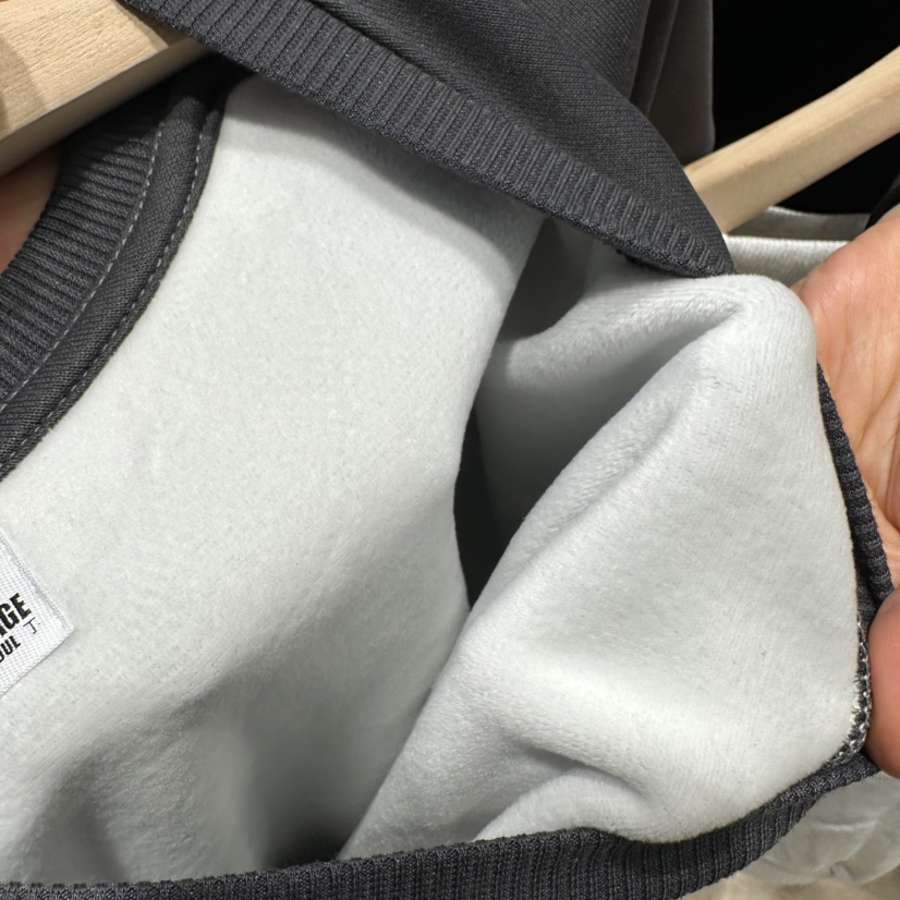 UNDERSTAR_VINTAGE東大門㊣代購女裝新款人氣25秋冬衛衣水貂貂皮UNDERSTAR_VINTAGE衛衣