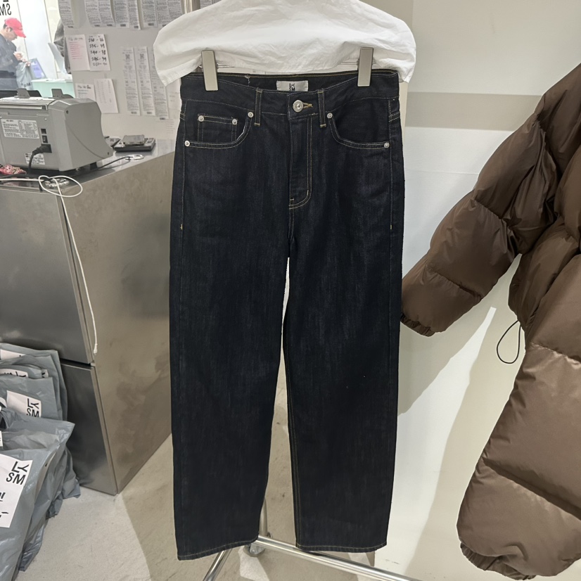 LOVE YOU SO MUCH/MORE THAN YESTERDAY東大門㊣直郵女士新款職業牛仔褲LYSM/MORE THAN YESTERDAY牛仔褲圖色1