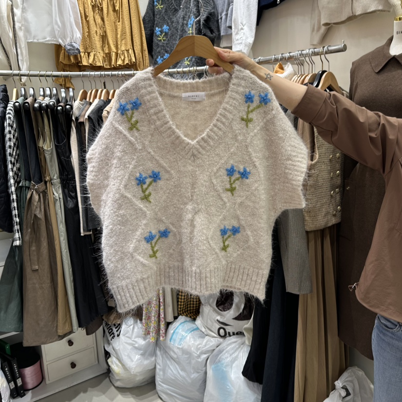 BIKINI東大門㊣代購女士新品熱賣推薦職業人氣25秋冬毛衣花朵BIKINI毛衣圖色1