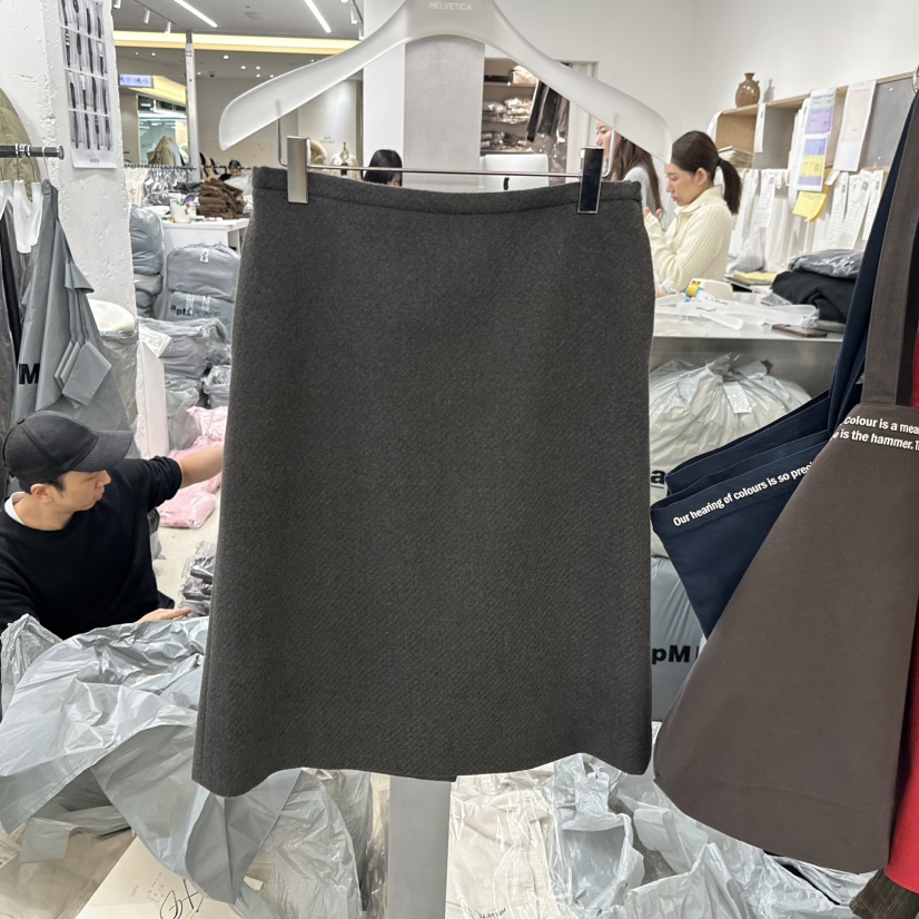 HELVETICA韓國代購㊣女裝新品時尚熱賣休閑半身裙中短裙斜紋布HELVETICA半身裙/中短裙圖色3墨色
