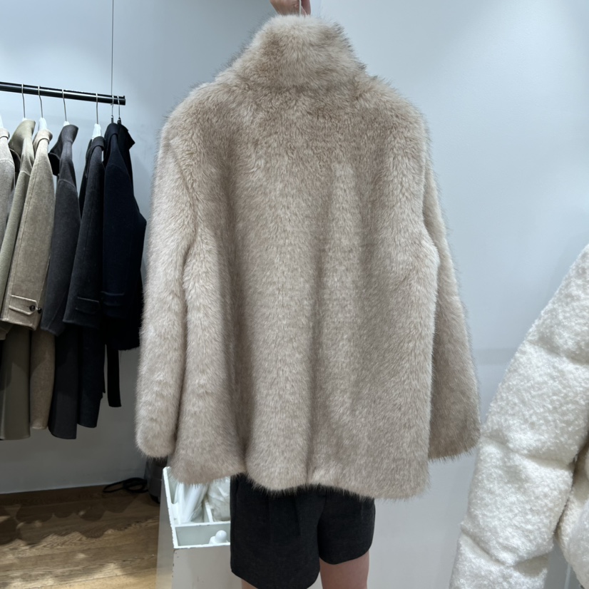 VERVEINE韓國代購㊣女士新款休閑25秋冬人氣短款大衣皮草高領VERVEINE短款大衣