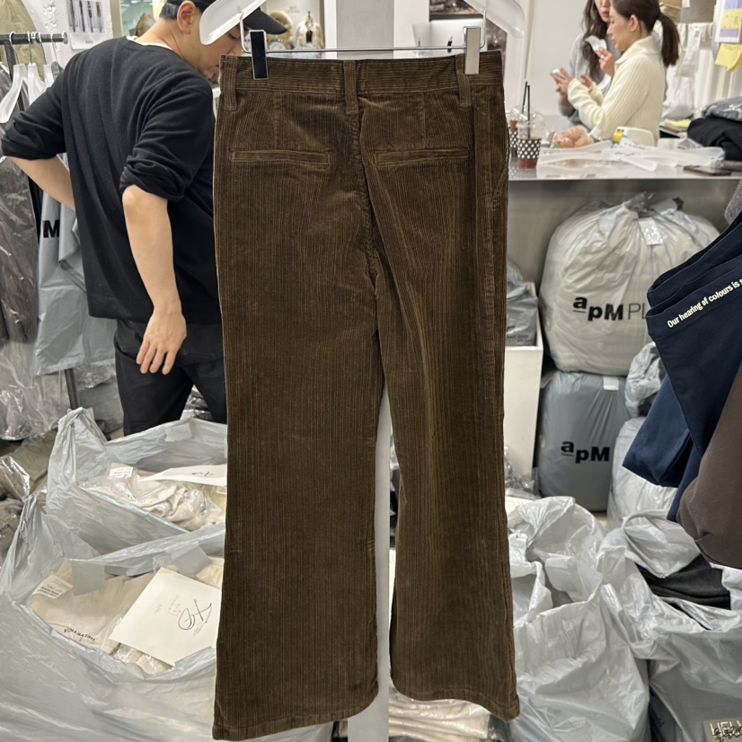 HELVETICA東大門㊣直郵女士新款時尚25秋冬休閑褲燈芯絨喇叭HELVETICA休閑褲