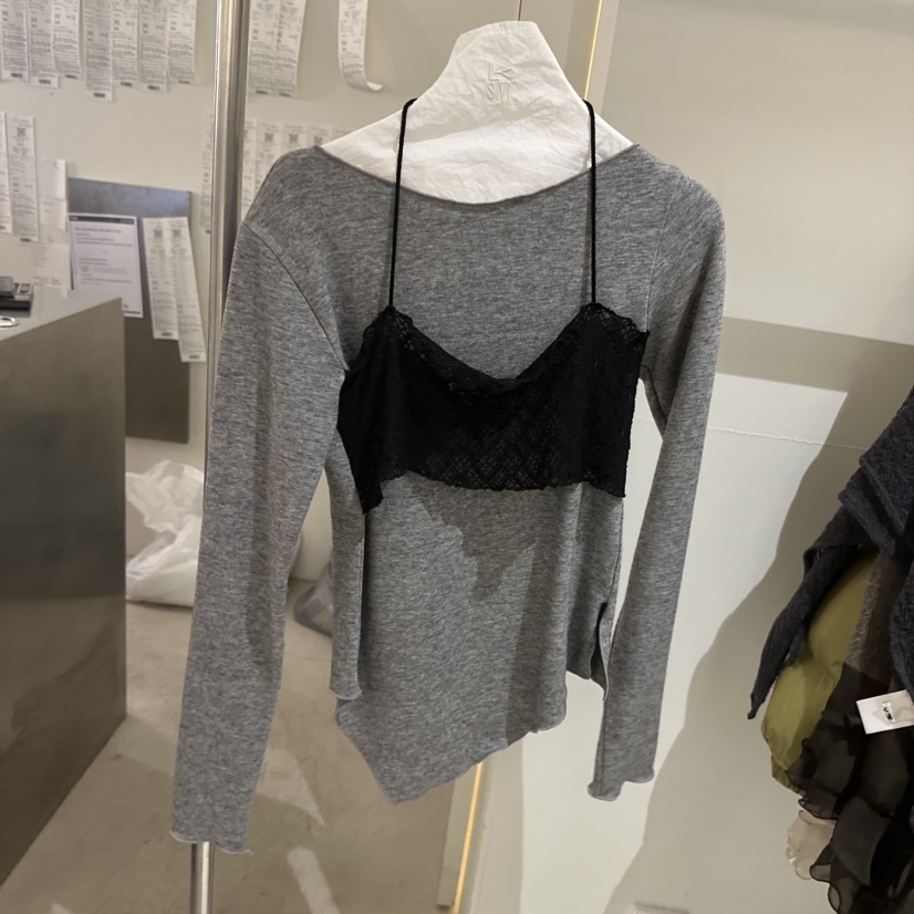 LOVE YOU SO MUCH/MORE THAN YESTERDAY韓國代購㊣女士新品熱賣長袖T恤假兩件LYSM/MORE THAN YESTERDAY長袖T恤圖色2