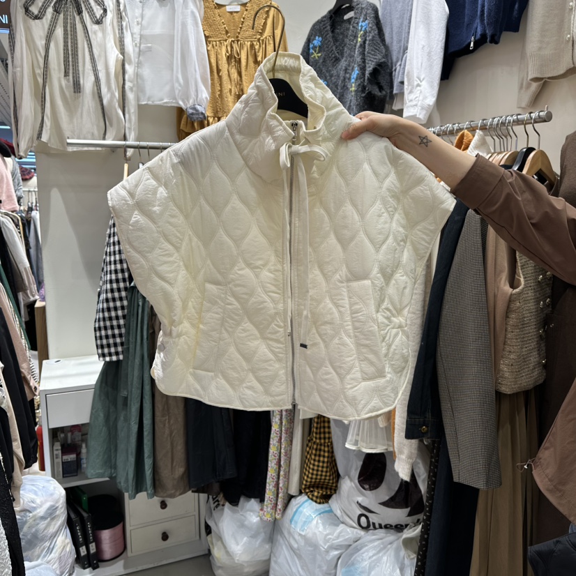 BIKINI東大門㊣代購女裝新款職業推薦休閑熱賣人氣馬甲高領BIKINI馬甲圖色1