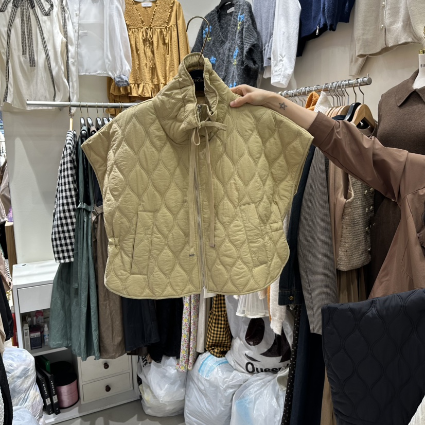 BIKINI東大門㊣代購女裝新款職業推薦休閑熱賣人氣馬甲高領BIKINI馬甲圖色2