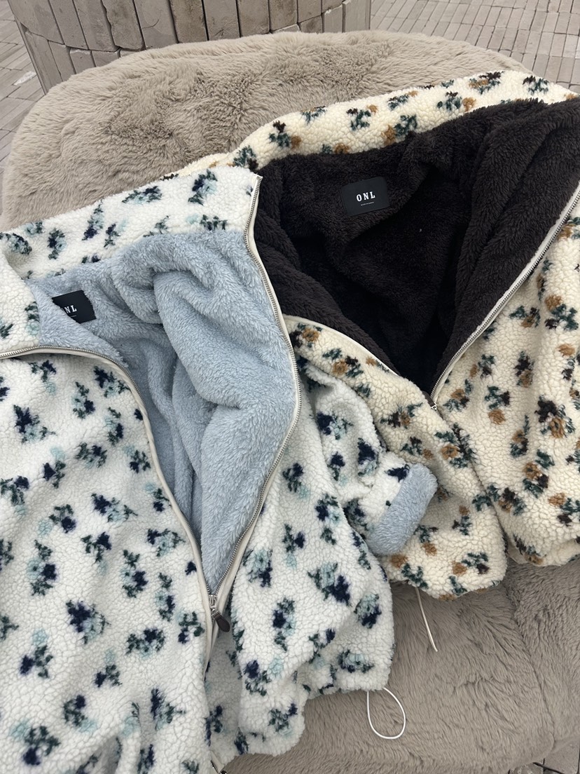 ONL韓國直郵㊣女裝新款職業人氣休閑25秋冬熱賣夾克花朵圍巾ONL夾克