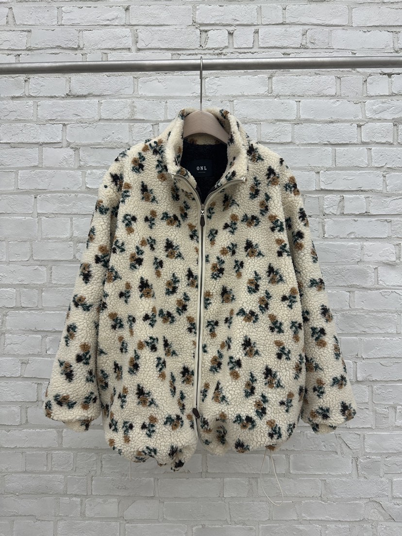 ONL韓國直郵㊣女裝新款職業人氣休閑25秋冬熱賣夾克花朵圍巾ONL夾克圖色2