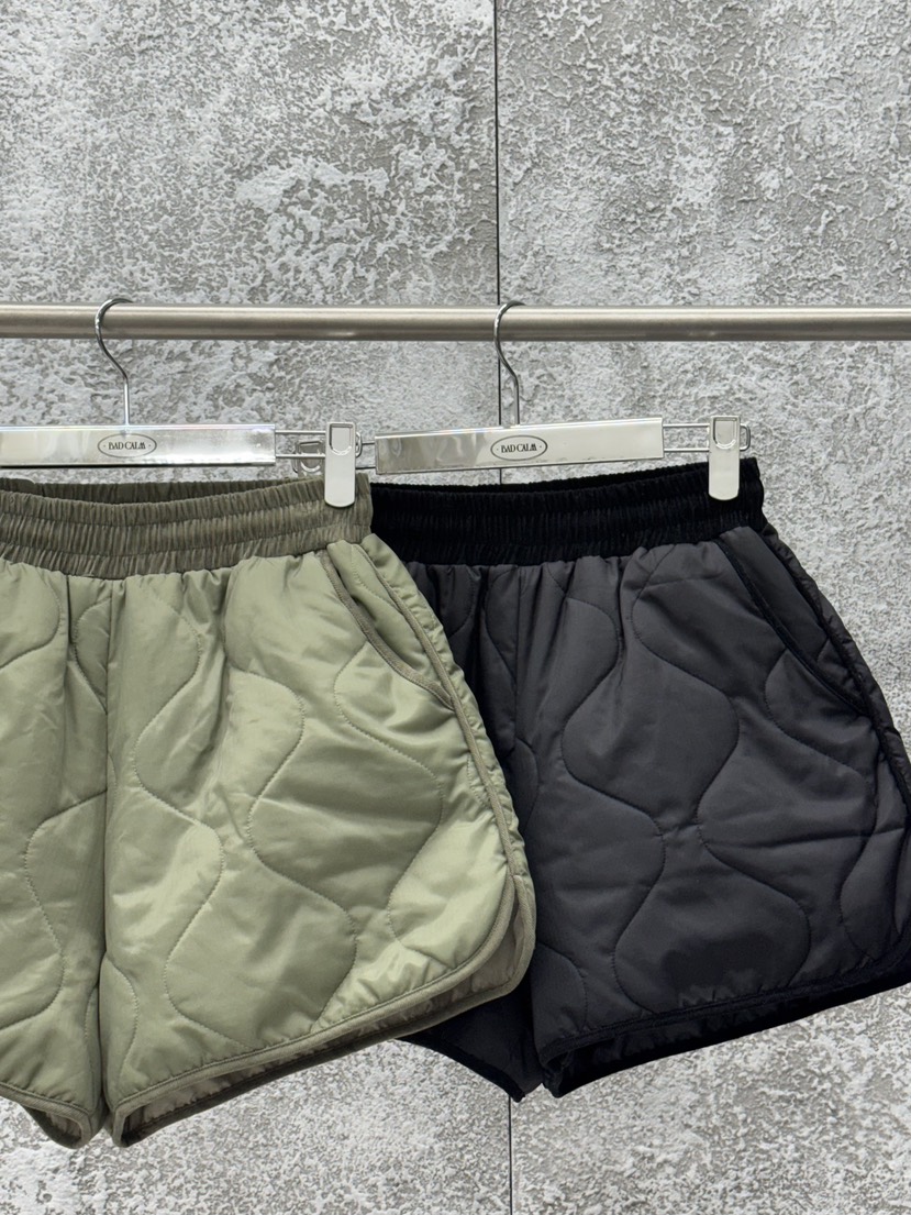 BADCALM東大門㊣代購女裝新品人氣職業熱賣25秋冬休閑推薦短褲BADCALM短褲
