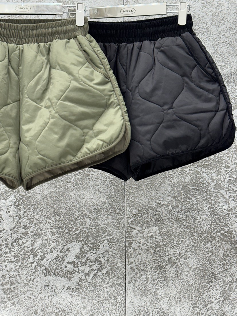 BADCALM東大門㊣代購女裝新品人氣職業熱賣25秋冬休閑推薦短褲BADCALM短褲