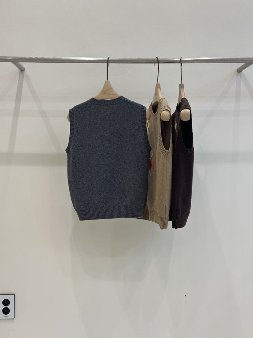 AUTUMN BEIGE-Q東大門㊣實拍女裝新款人氣職業25秋冬吊帶背心A.b/AUTUMN BEIGE吊帶/背心