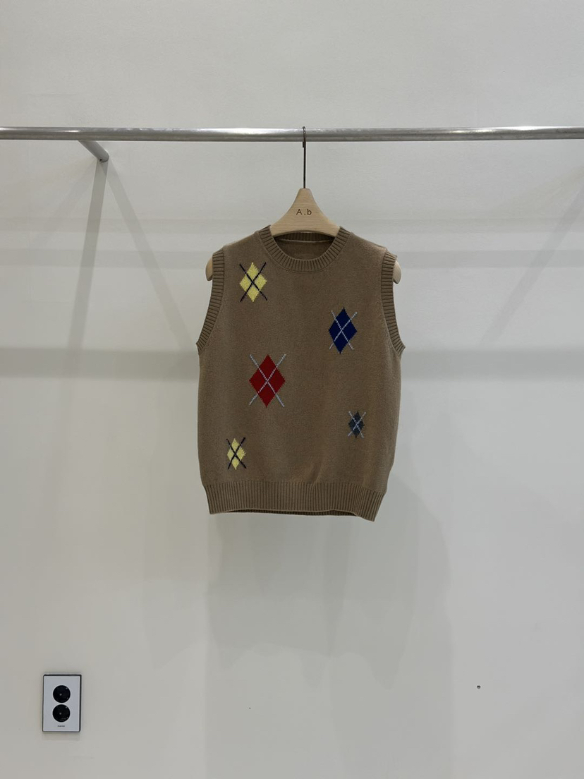 AUTUMN BEIGE-Q東大門㊣實拍女裝新款人氣職業25秋冬吊帶背心A.b/AUTUMN BEIGE吊帶/背心圖色2