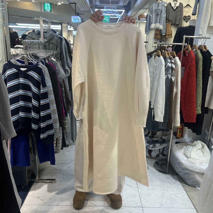 PLANTS ON GRAY韓國直郵㊣女士新品推薦時尚連衣裙加絨長款PLANTS ON GRAY連衣裙圖色3