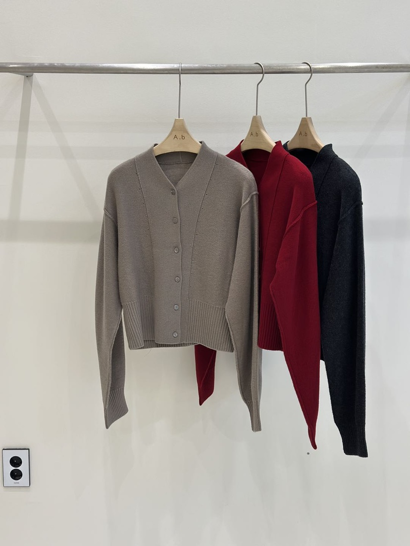 AUTUMN BEIGE-Q東大門㊣實拍女士新款熱賣25秋冬人氣針織衫A.b/AUTUMN BEIGE針織衫