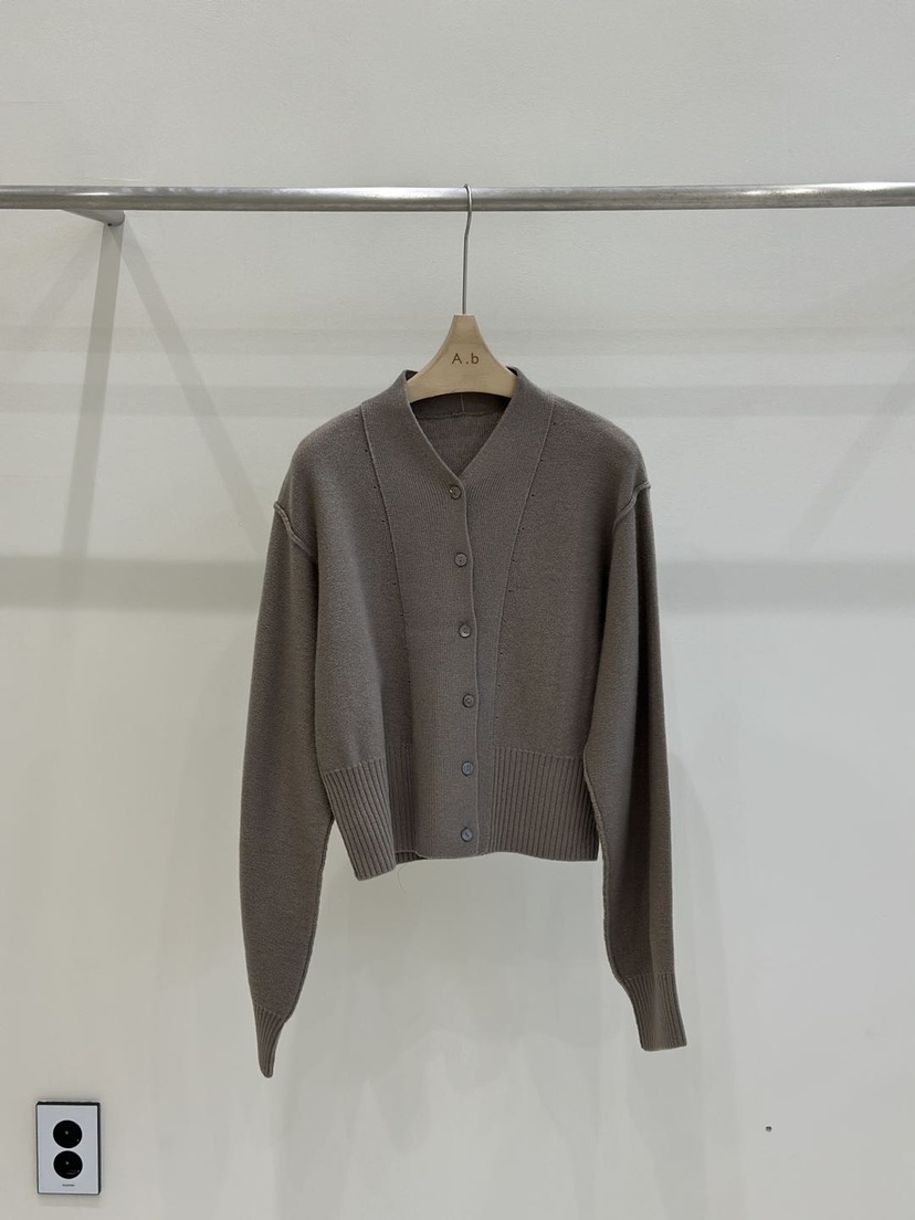 AUTUMN BEIGE-Q東大門㊣實拍女士新款熱賣25秋冬人氣針織衫A.b/AUTUMN BEIGE針織衫圖色2