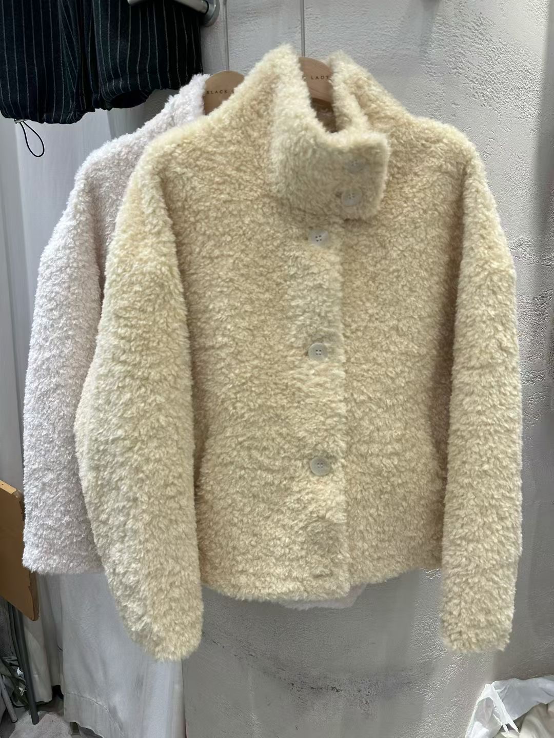 BLACK LADY韓國直郵㊣女士新款25秋冬時尚人氣推薦短款大衣BLACK LADY短款大衣