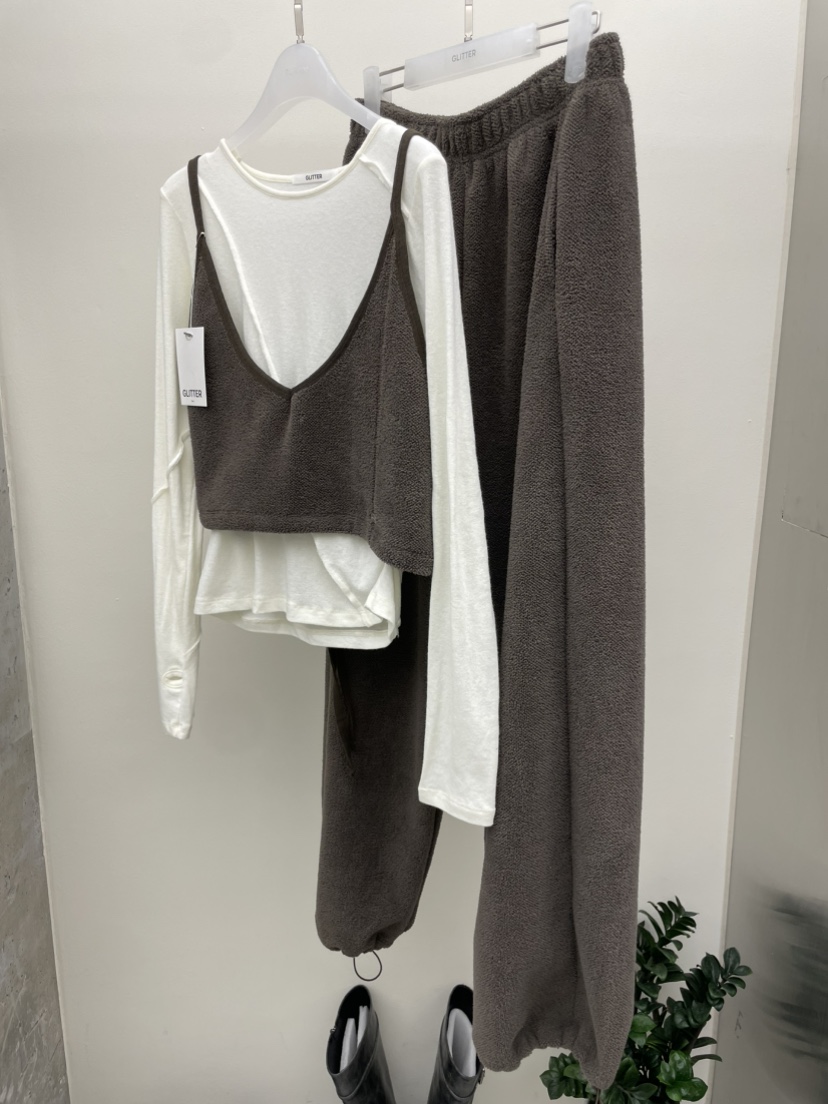 GLITTER東大門㊣代購女裝新款25秋冬人氣時尚吊帶背心不含內搭GLITTER吊帶/背心