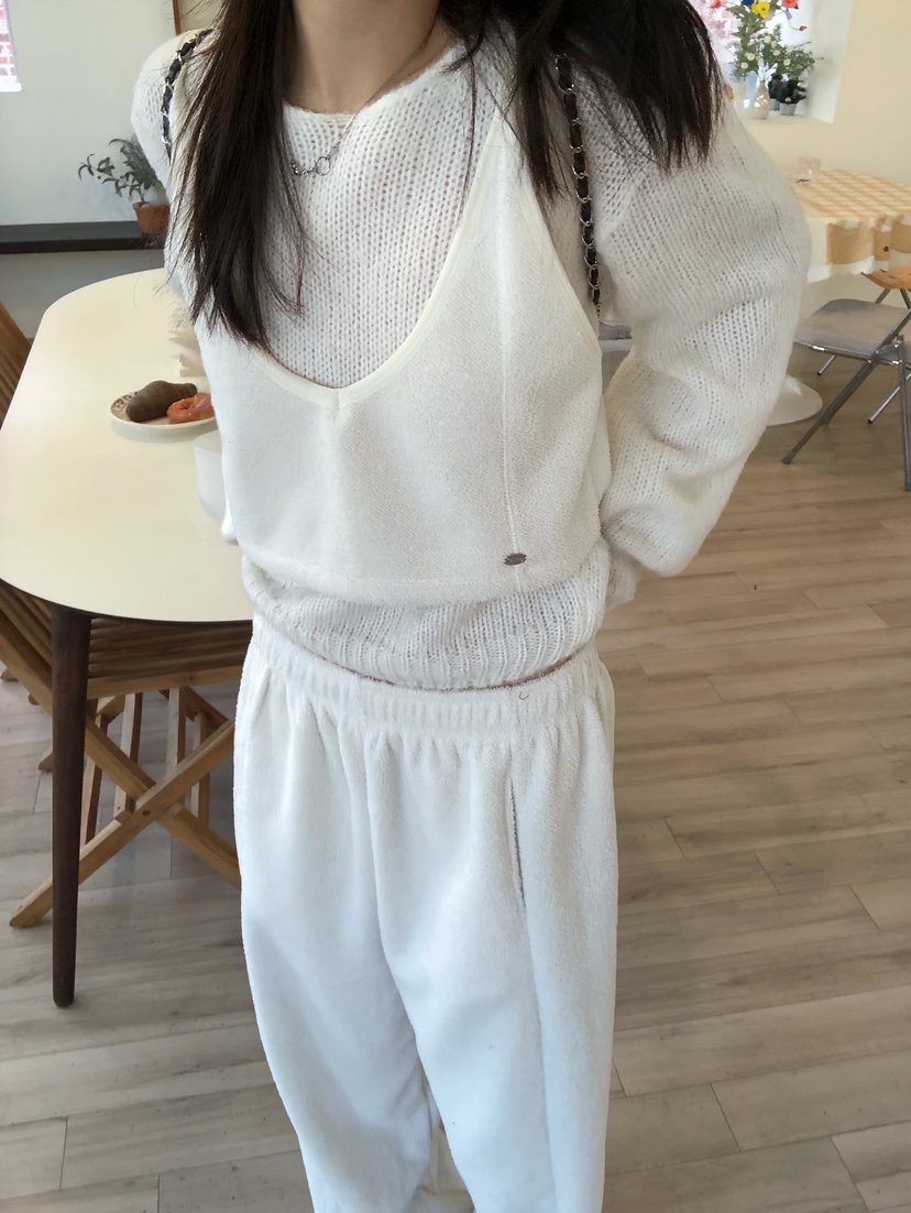 GLITTER東大門㊣代購女裝新款25秋冬人氣時尚吊帶背心不含內搭GLITTER吊帶/背心圖色2