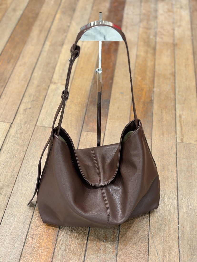 LEJUNEV-P韓國代購㊣女裝新款人氣推薦25秋冬時尚單肩斜跨包LEJUNEV-P單肩/斜跨包圖色1