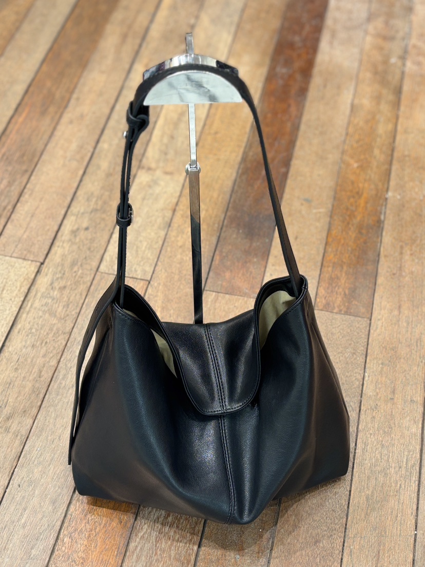 LEJUNEV-P韓國代購㊣女裝新款人氣推薦25秋冬時尚單肩斜跨包LEJUNEV-P單肩/斜跨包圖色2