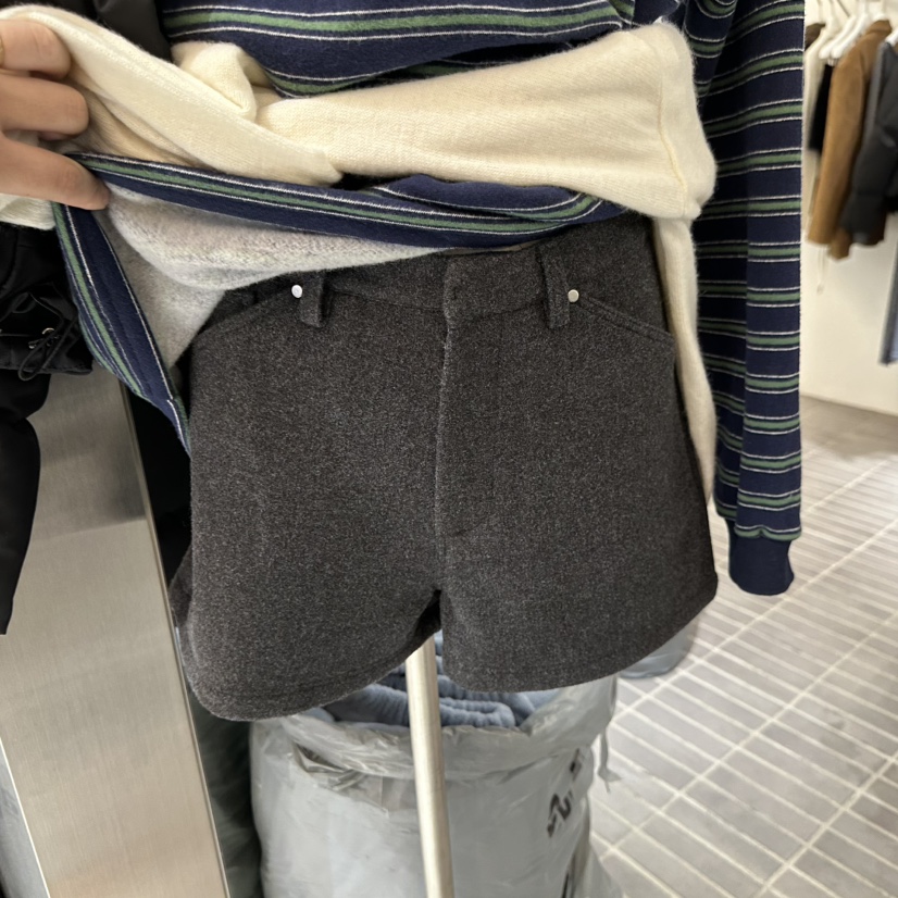 VIVE東大門㊣實拍女裝新品人氣25秋冬休閑時尚熱賣職業短褲VIVE短褲圖色1