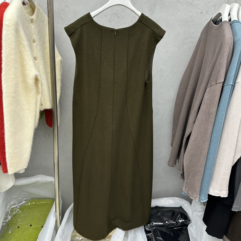 SIXTEEN韓國直郵㊣女裝新款25秋冬熱賣職業人氣休閑推薦連衣裙SIXTEEN連衣裙