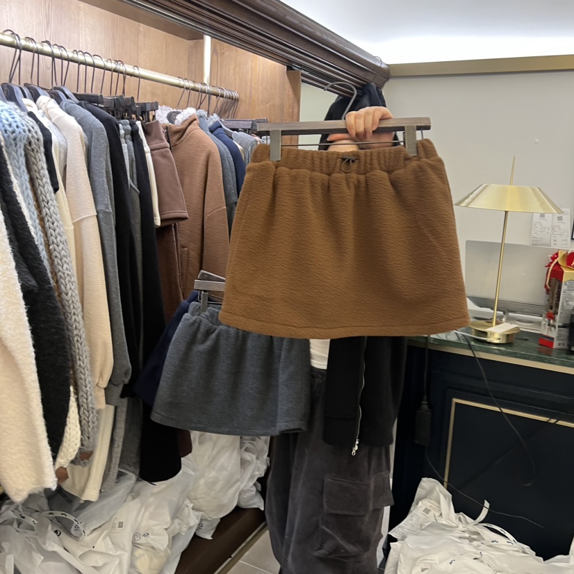 VIRKIN韓國代購㊣女裝新款25秋冬人氣職業推薦休閑時尚短裙VIRKIN短裙圖色1