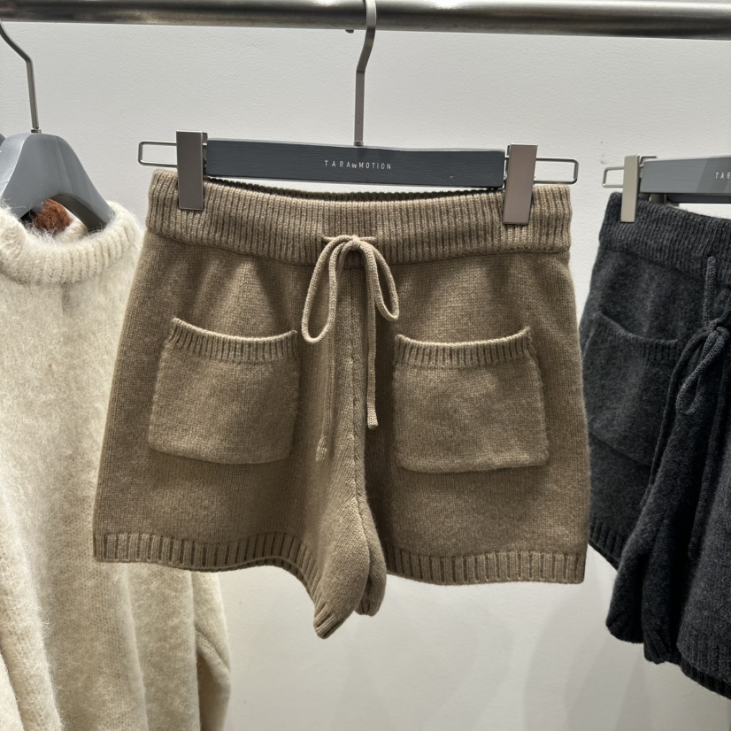 TARABY MOTION韓國代購㊣女裝新品人氣職業25秋冬短褲羊毛TARABY MOTION短褲圖色1