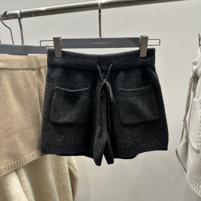 TARABY MOTION韓國代購㊣女裝新品人氣職業25秋冬短褲羊毛TARABY MOTION短褲圖色2
