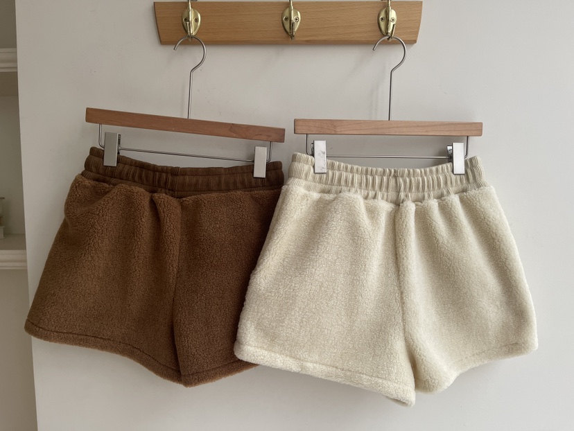 MINIQUEENS東大門㊣代購女士新款人氣職業休閑25秋冬熱賣短褲MINIQUEENS短褲