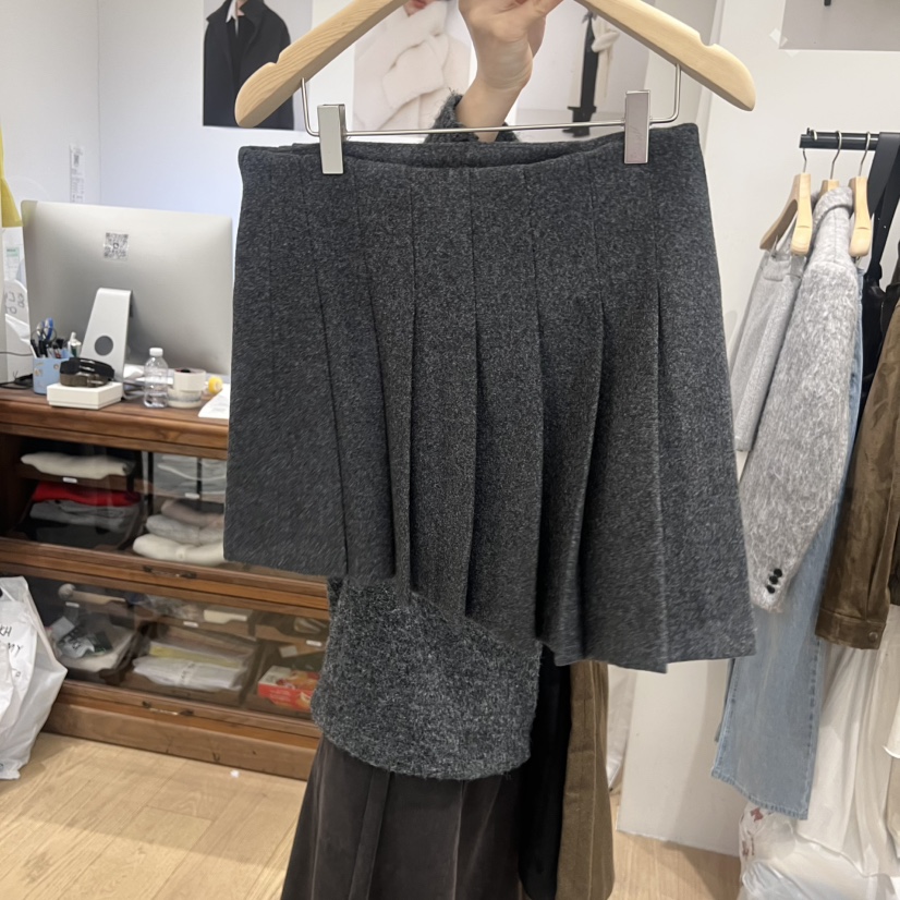 OURIN韓國直郵㊣女裝新款休閑時尚職業人氣25秋冬推薦短裙褶皺OURIN短裙