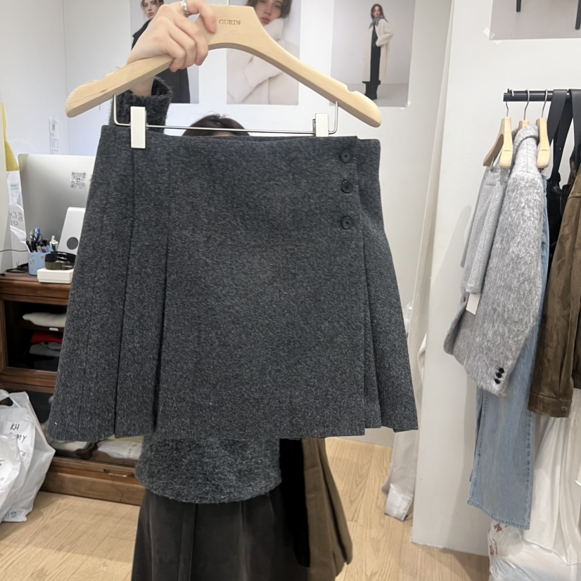 OURIN韓國直郵㊣女裝新款休閑時尚職業人氣25秋冬推薦短裙褶皺OURIN短裙圖色1