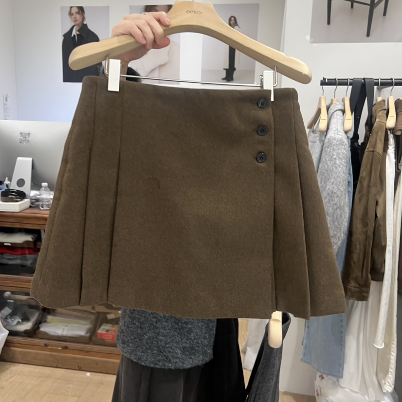 OURIN韓國直郵㊣女裝新款休閑時尚職業人氣25秋冬推薦短裙褶皺OURIN短裙圖色2