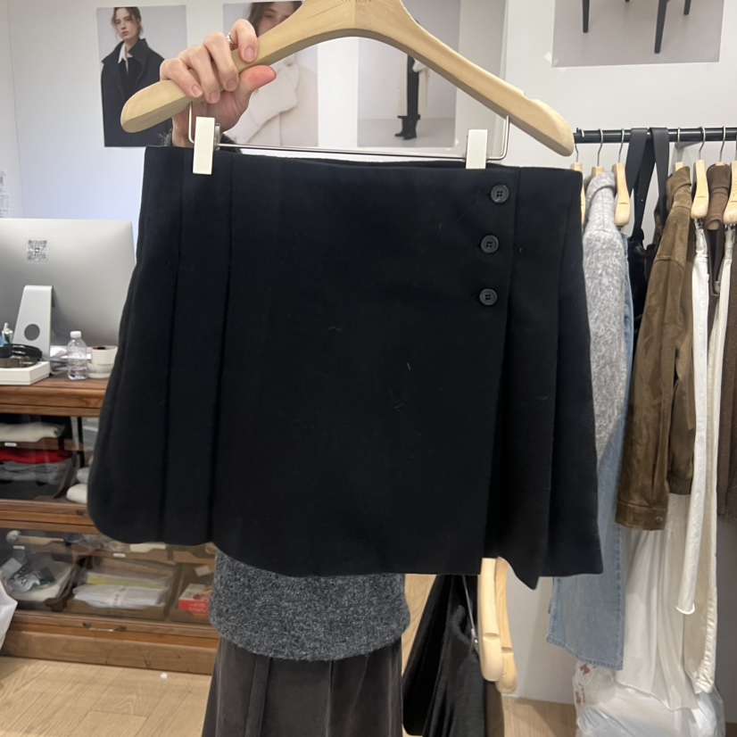 OURIN韓國直郵㊣女裝新款休閑時尚職業人氣25秋冬推薦短裙褶皺OURIN短裙圖色3