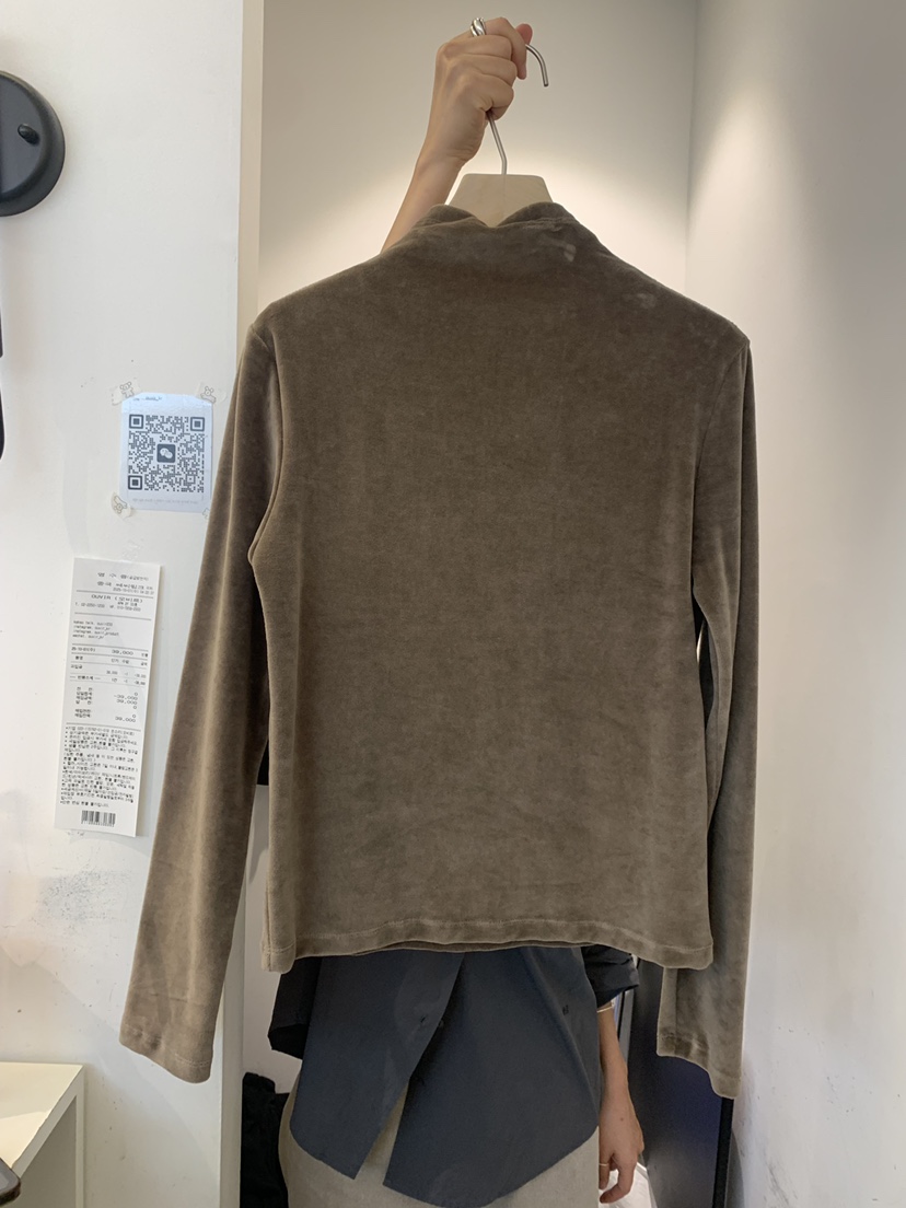 OUVIR東大門㊣實拍女裝新品25秋冬休閑時尚人氣長袖T恤天鵝絨O.V.R/OUVIR長袖T恤